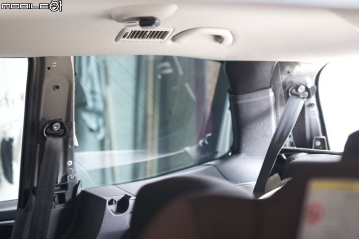 Sharan 升級4路DVR行車記錄器與倒車、左右轉盲區顯示