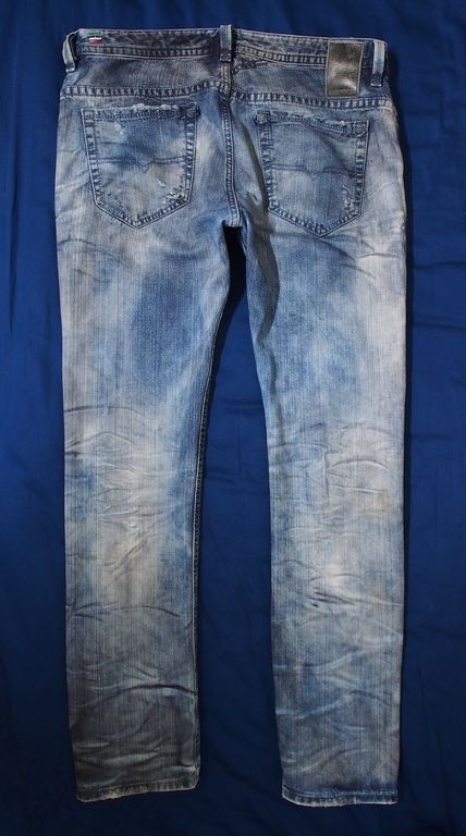 (分享) Diesel Jeans Thavar 829b 牛仔褲 附實穿照