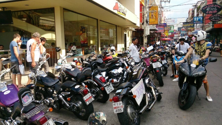 2014/12/27芭達雅Pattaya YAMAHA R6租駕遊記分享