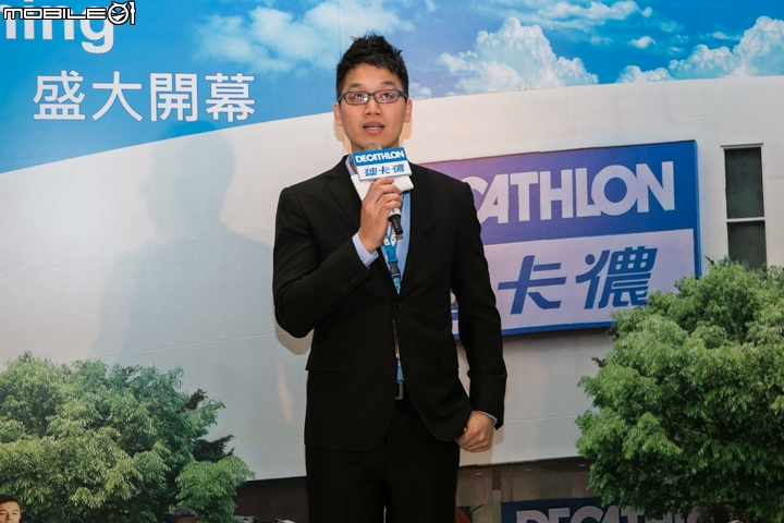 【採訪】1500坪的超大型平價運動商場 - 迪卡儂中和店正式開幕!