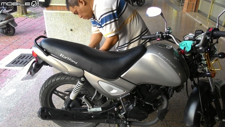 便宜的灰狼小開箱,懷念的檔車感覺(更新至2015.06.22,一公升油可以跑60多公里,請叫我省油一哥)