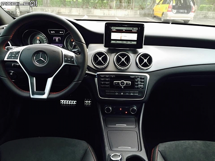 中看也中用-CLA200 AMG 開箱