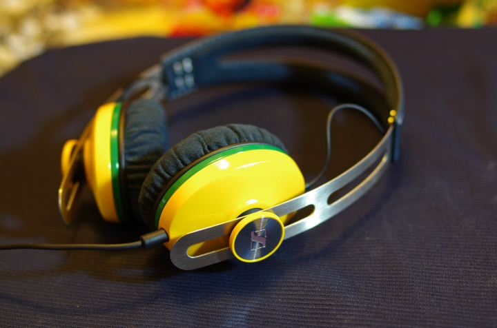 Sennheiser耳機連開兩箱,圖普通,介紹不多,慎入