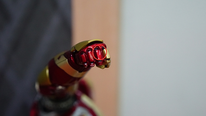 「分享」HOT TOYS鋼鐵人長期爆地的後果
