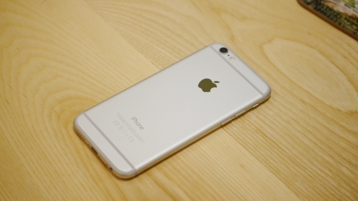 IPHONE 6 銀色與它的鋁質配件們共同開箱