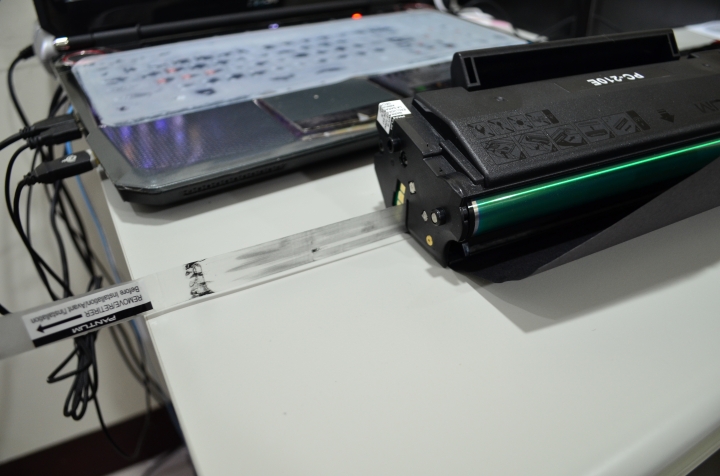 資訊展,在LENOVO旁的新牌子 奔圖「PANTUM」- P2500W
