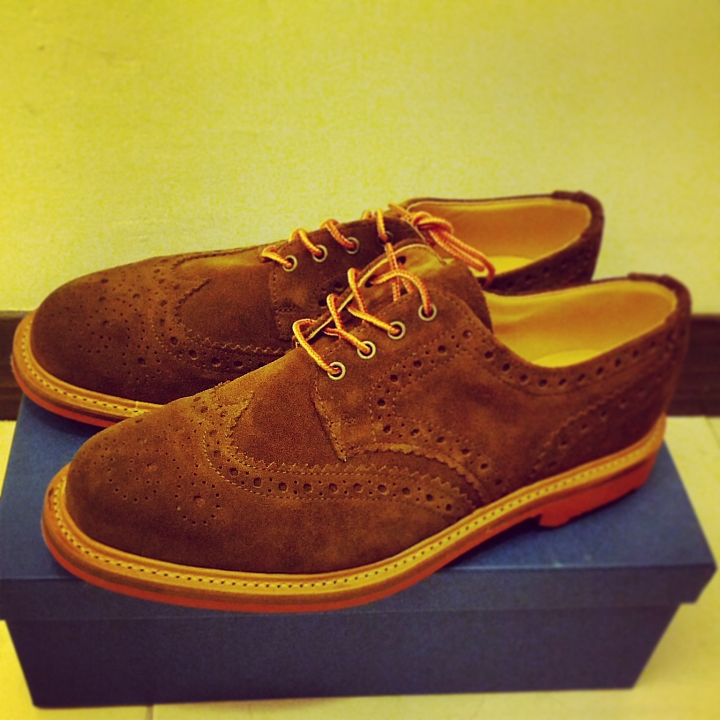 (皮鞋界的玩世頑童)MARK MCNAIRY SNUFF SUEDE BROGUE BROWN 麂皮雕花皮鞋