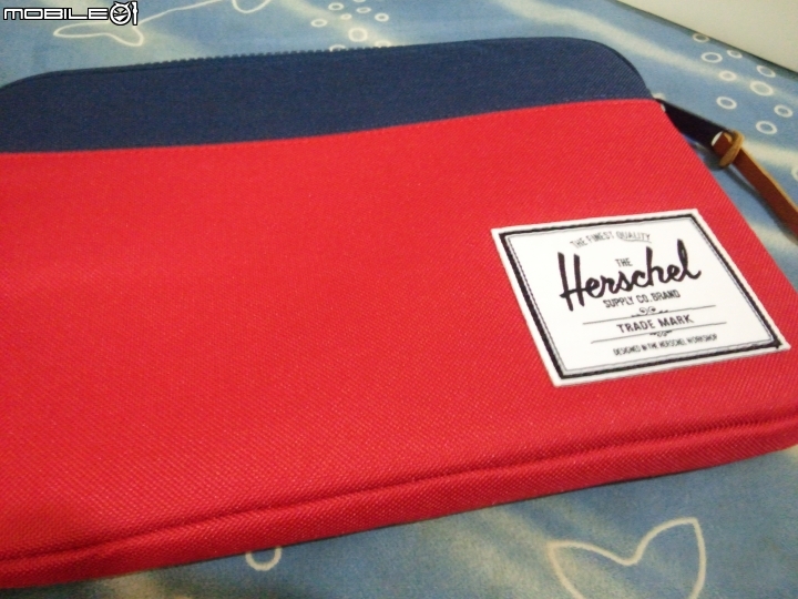 開箱~Herschel Supply保護袋