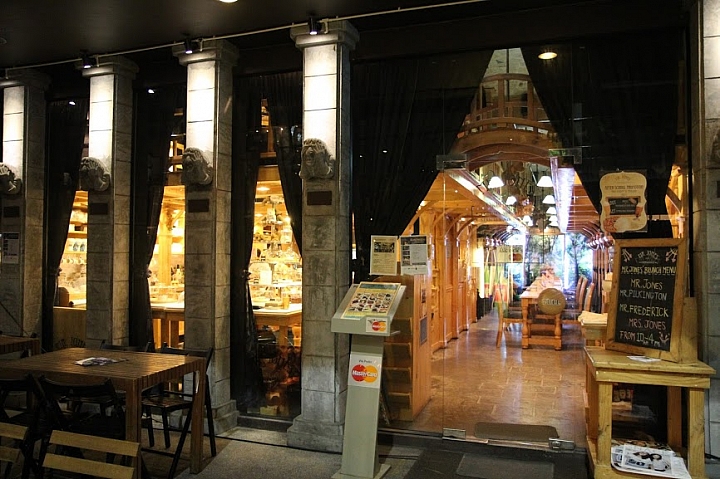 【曼谷甜點】Mr. Jones' Orphanage 「瓊斯先生的孤兒院」蛋糕店