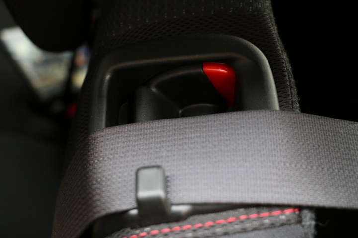 大陸 swift sport CVT開箱作業,圖片很多