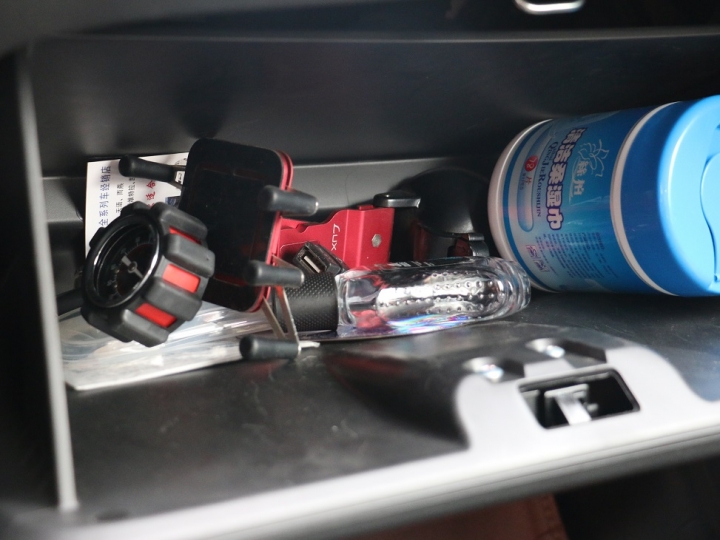 大陸 swift sport CVT開箱作業,圖片很多