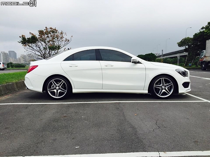 中看也中用-CLA200 AMG 開箱