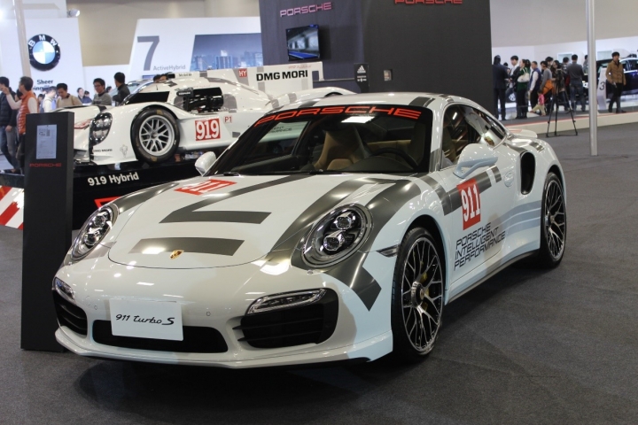 2014台北辣妹展,順便看看車;綜合評比:福特勝!!!