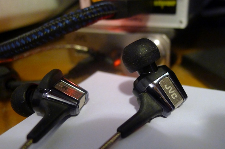 簡單開箱JVC HA-FXT200LTD