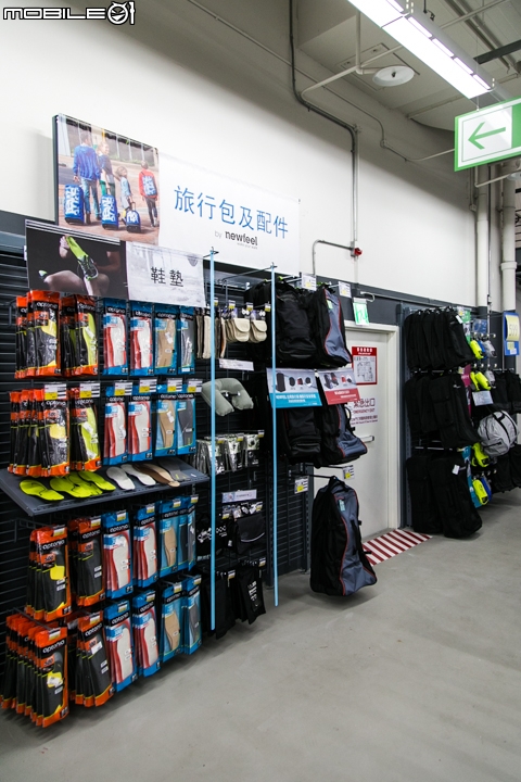 【採訪】1500坪的超大型平價運動商場 - 迪卡儂中和店正式開幕!