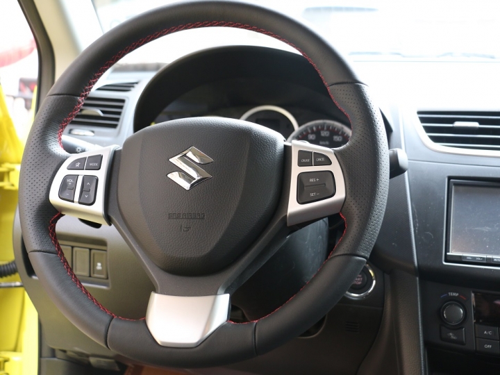 大陸 swift sport CVT開箱作業,圖片很多
