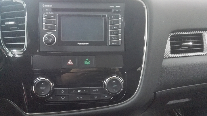 體驗 Mitsubishi Outlander 雙動力