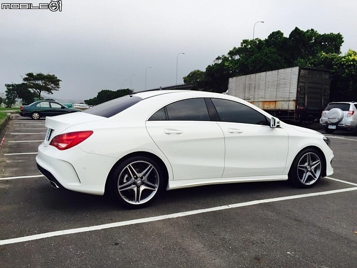 中看也中用-CLA200 AMG 開箱
