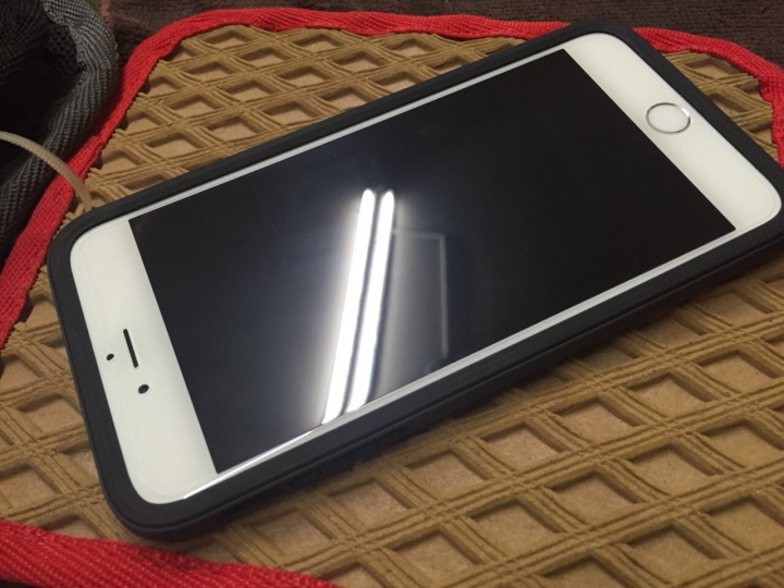 犀牛盾 - 6 plus - 贊助23英鎊三件組 - 開箱