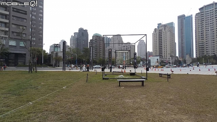 hTC RE 白如意之餓犬搭阿愣來開箱(慢動作影片+行車記錄器)