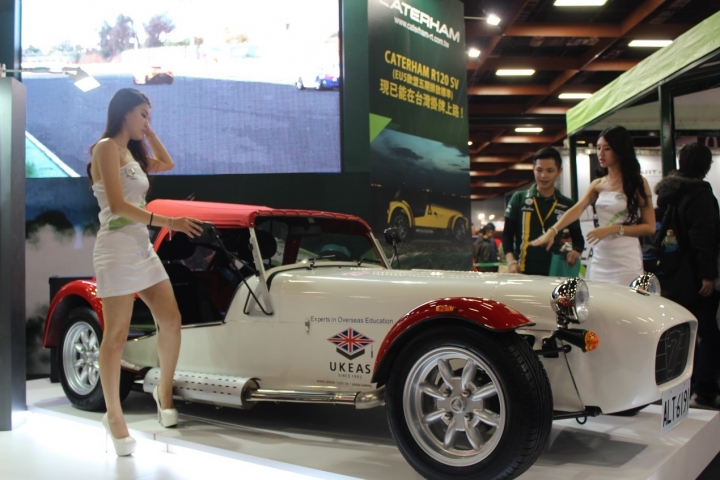 2014台北辣妹展,順便看看車;綜合評比:福特勝!!!