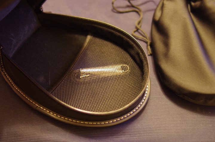 Sennheiser耳機連開兩箱,圖普通,介紹不多,慎入