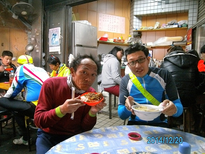 怎麼騎都騎不完的.....雙塔