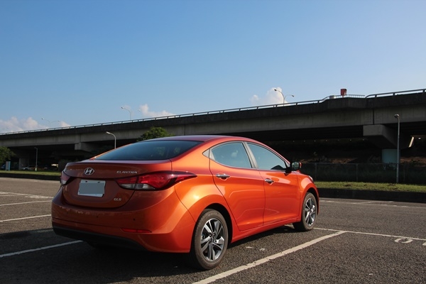 Elantra EX開箱之女性朋友情義相挺