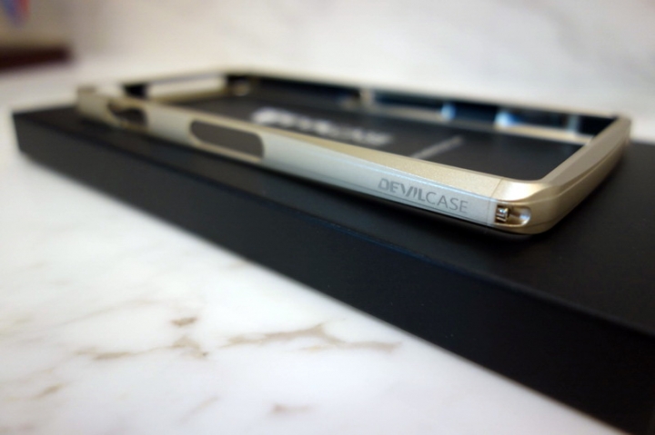 【簡單開箱】Devilcase 金色框 + Sony Xperia Z3 銀箔綠