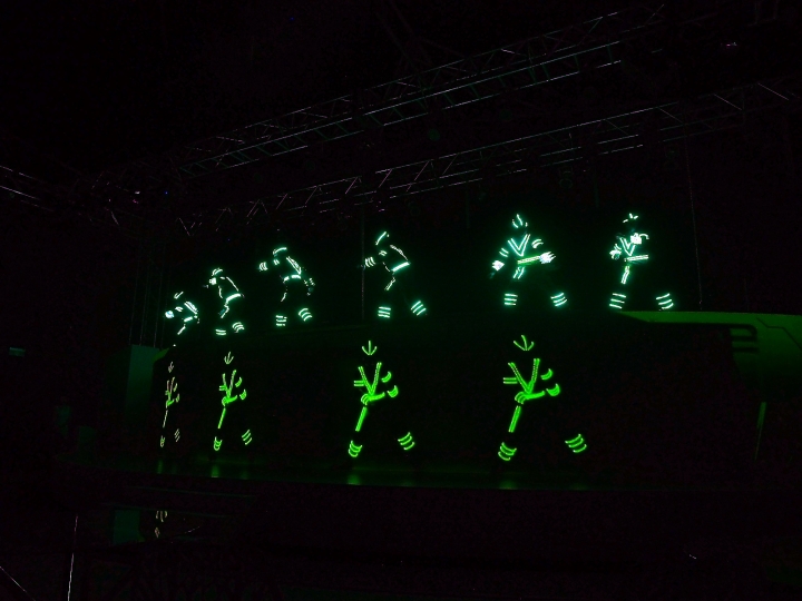 冷冷的冬雨中,全新OUTLANDER/PHEV熱烈上市--中華三菱OUTLANDER 雙動力上市記者會