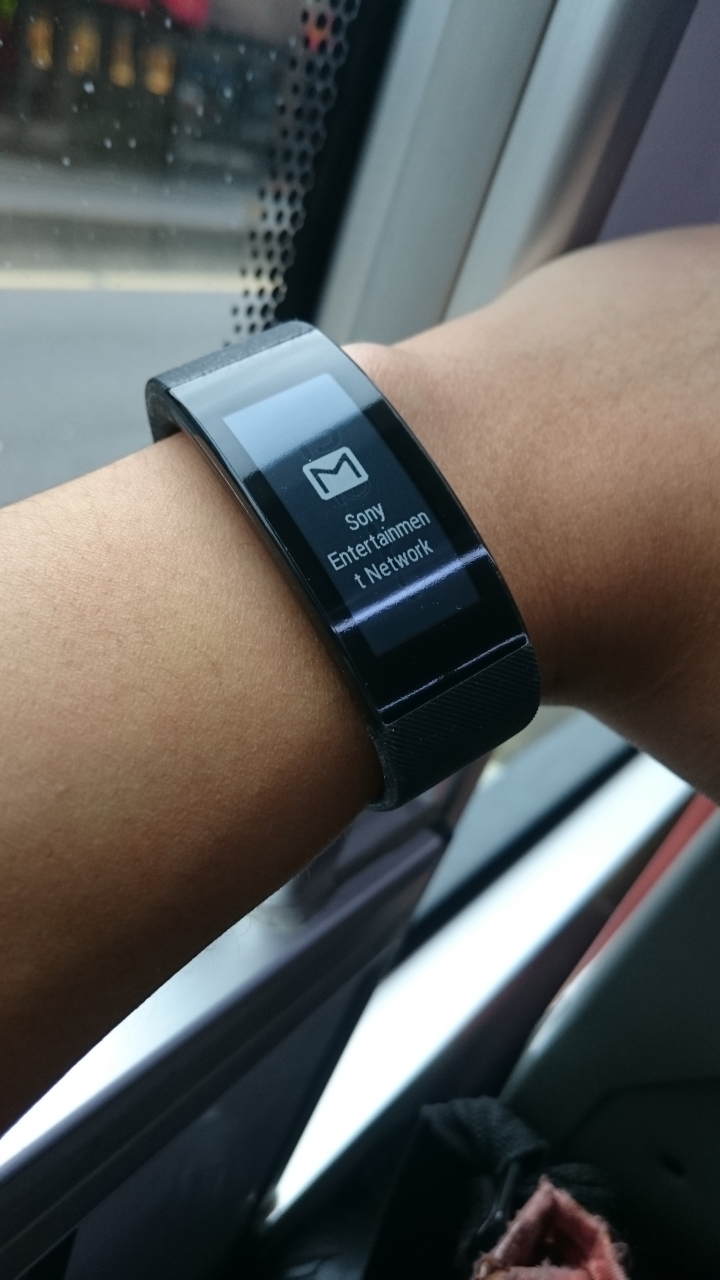 【開箱】實踐智慧生活,簡約時尚的延伸!SONY Smartband Talk SWR30 智慧手環簡易開箱