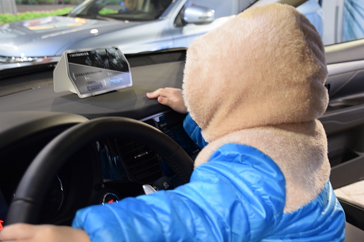 體驗 Mitsubishi Outlander 雙動力
