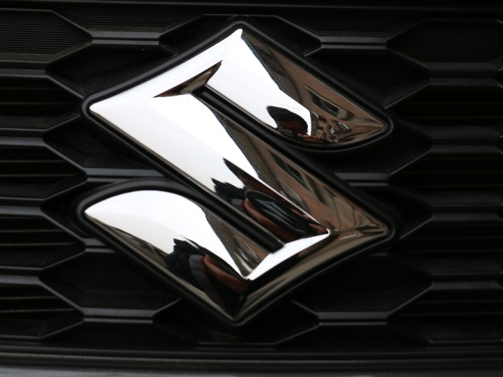 大陸 swift sport CVT開箱作業,圖片很多