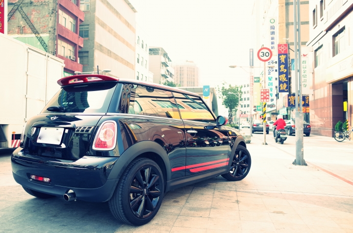 Mini One 遲來一年的開箱