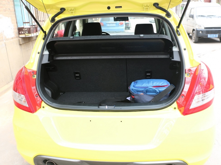大陸 swift sport CVT開箱作業,圖片很多