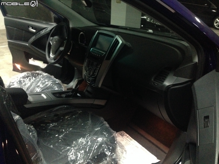 LUXGEN U6 2.0 旗艦版 星海藍終於交車了!!(文長,不喜者請慎入)