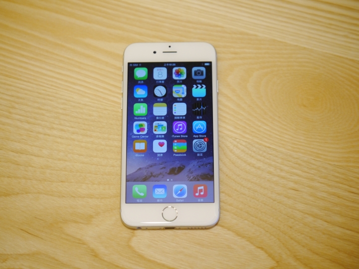 IPHONE 6 銀色與它的鋁質配件們共同開箱