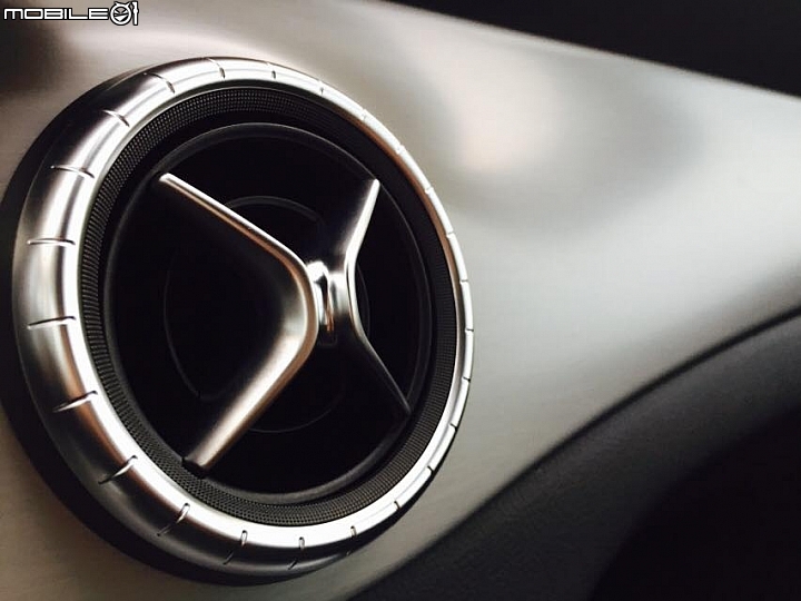 中看也中用-CLA200 AMG 開箱