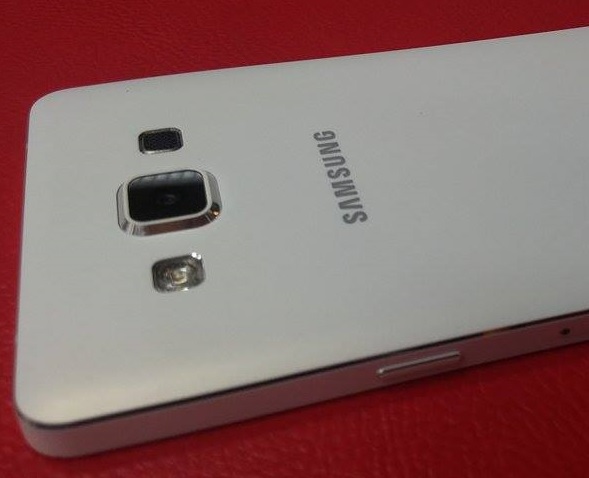 搶先體驗全金屬一體成型GALAXY系列最薄機種SAMSUNG GALAXY A