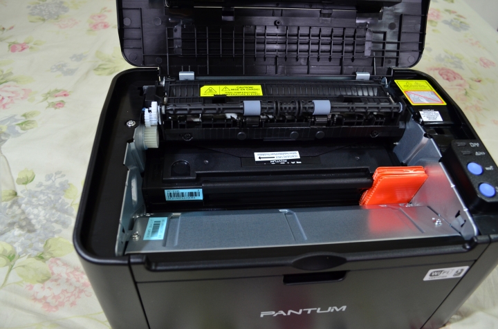 資訊展,在LENOVO旁的新牌子 奔圖「PANTUM」- P2500W