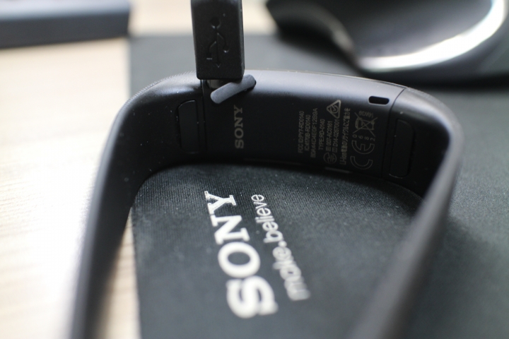 SONY Smartband Talk 便利生活的智慧手環 使用心得