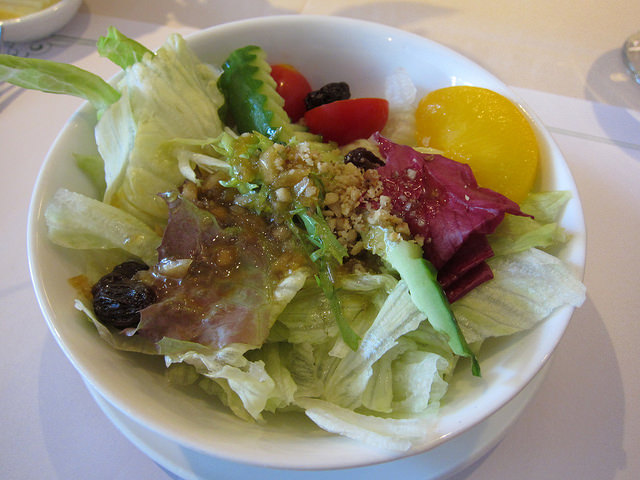 【食記】捷運忠孝敦化站。雅室牛排~訂婚紀念2周年快樂