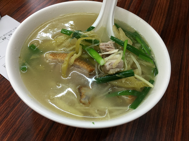 【食記】新竹城隍廟。廟口鴨香飯 阿城號炒米粉
