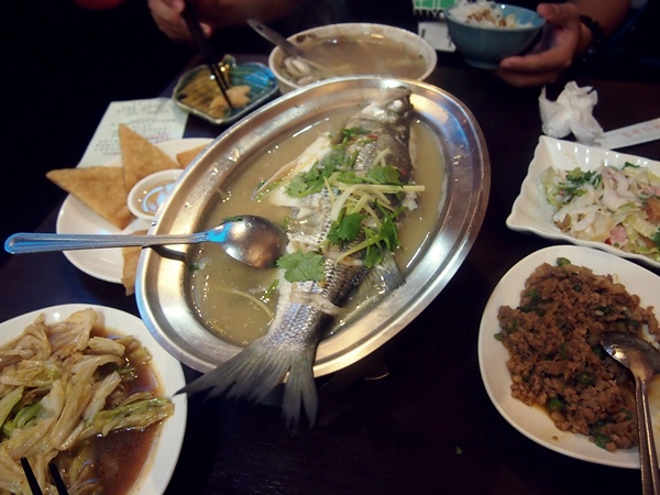 (食)台中 二分之一泰式小館