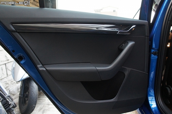 2015年式Octavia combi RS TSI開箱~!!