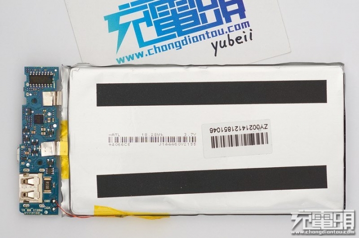 【轉貼】【拆機測試】紫米10000mAh行動電源 熱像儀 示波器