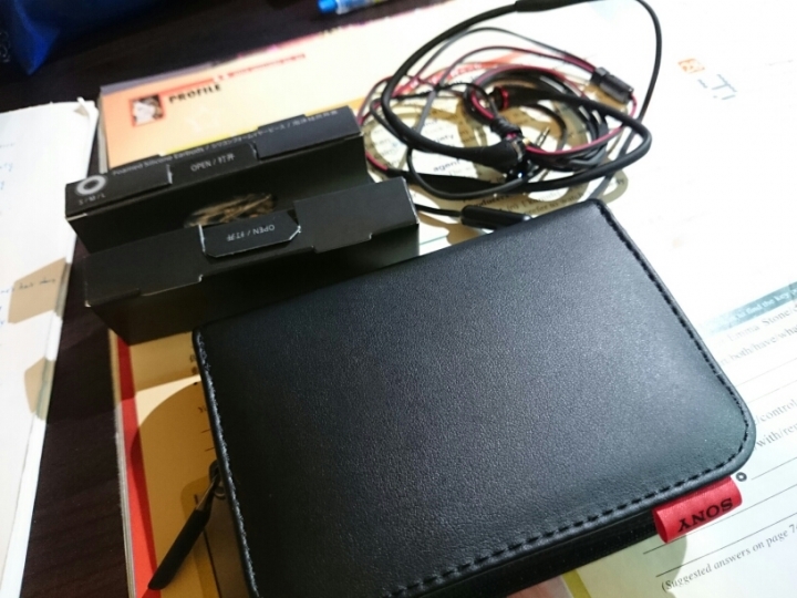 【開箱】MDR-1A耳道版、雜食取向XBA-A3簡單開箱