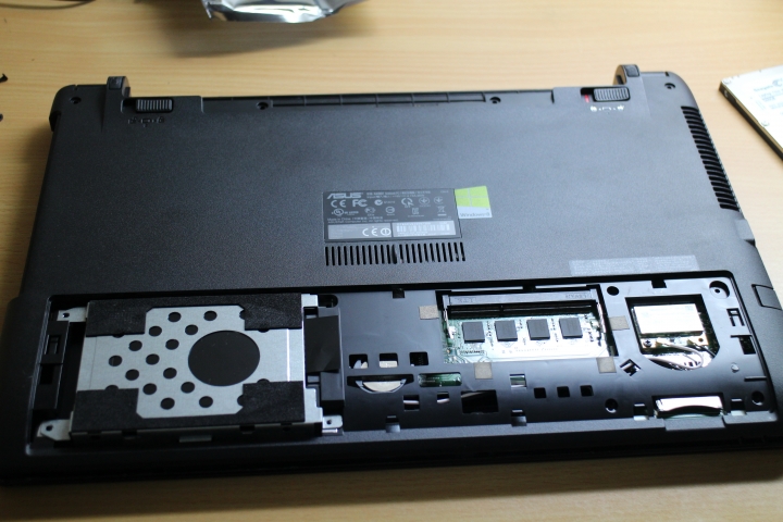 ASUS X450VC筆電小升級(換裝SSD紀錄)