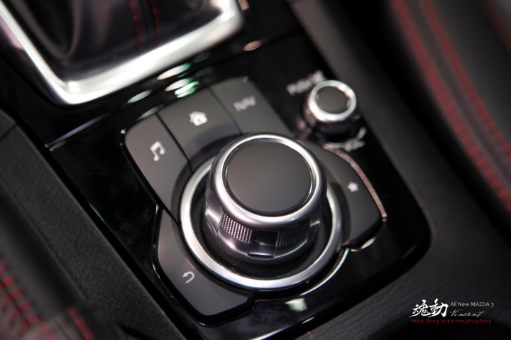 Mazda 3 CROSSOVER CUV變種休旅