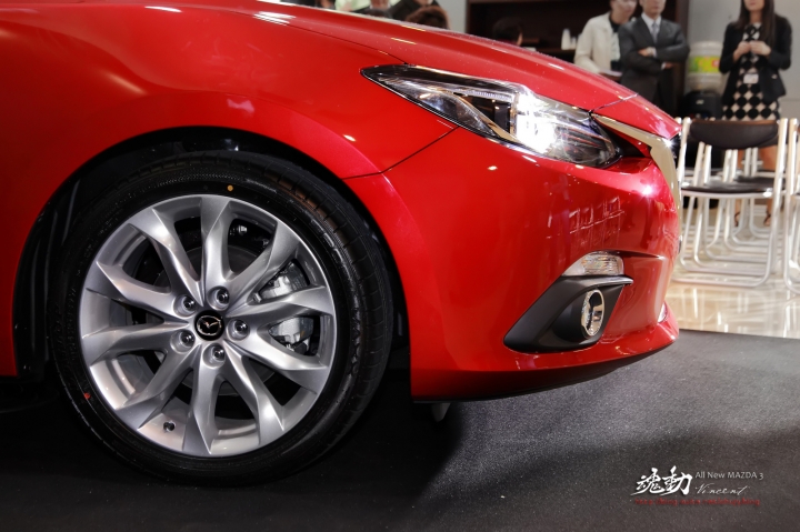 Mazda 3 CROSSOVER CUV變種休旅